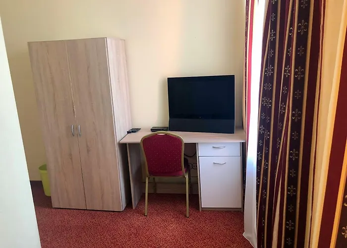 Eulenspiegel - Erlebnishotel In 2* ريزا